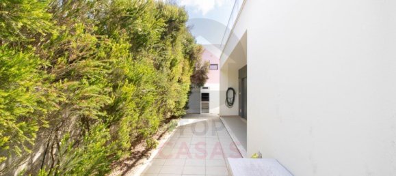 Вилла с 3 спальнями в Сан Мартинью ду Порту, Португалия № 118945 23