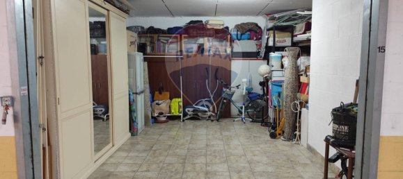 1-Zimmer Garage in Bari, Italy, Nr. 265363 3