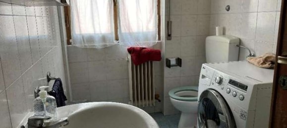 3 Schlafzimmer Wohnung in Trecate, Italy, Nr. 359378 9