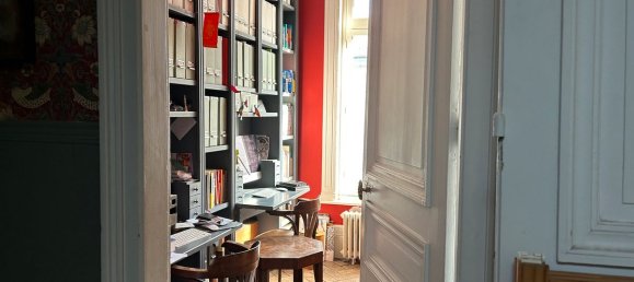 7 bedrooms House in Lille, France No. 277369 3