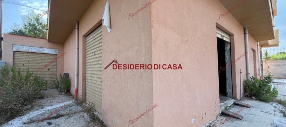 212m² Commercial property in Casteldaccia, Italy No. 327160 7