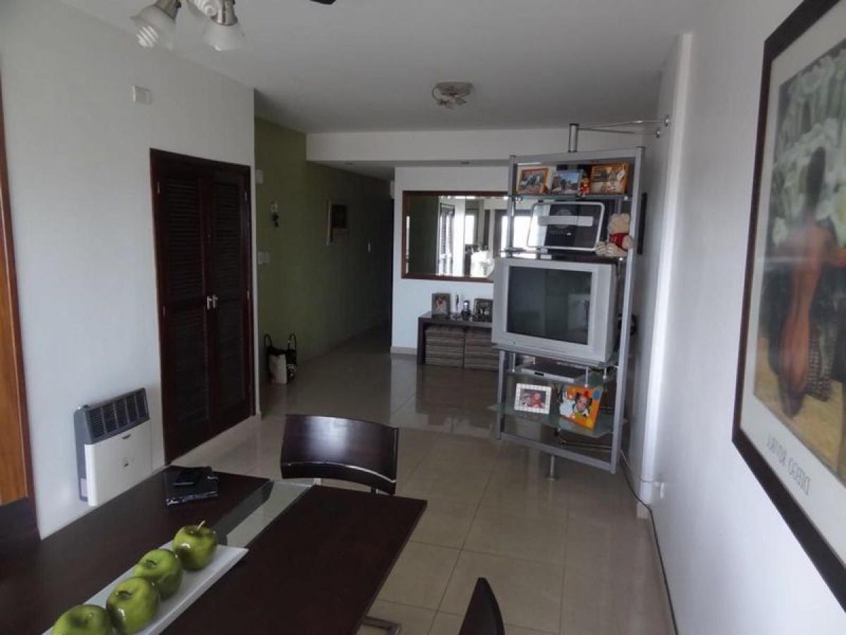 3 bedrooms House in Mar del Plata, Argentina No. 101118