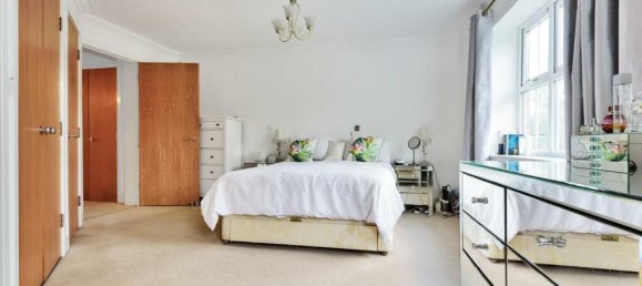 4 bedrooms House in Beckenham, United Kingdom No. 14378 10