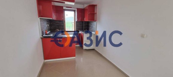 Casa de 3 dormitorios en Burgas, Bulgaria No. 776 4