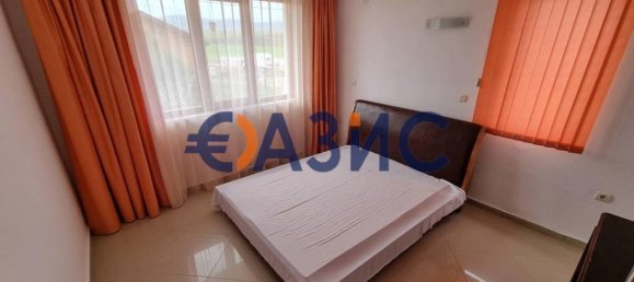 Casa de 3 dormitorios en Burgas, Bulgaria No. 776 10