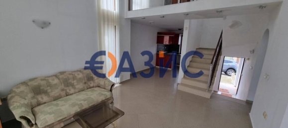 Casa de 3 dormitorios en Burgas, Bulgaria No. 776 3