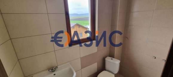 Casa de 3 dormitorios en Burgas, Bulgaria No. 776 7