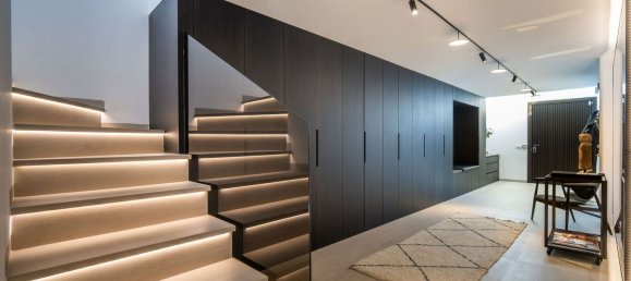 4 bedrooms Townhouse in Marbella, Spain No. 102179 8