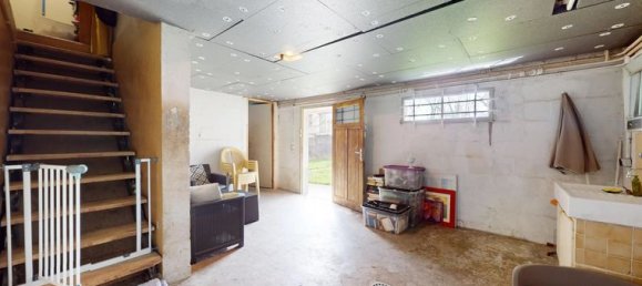 5 bedrooms House in Montfermeil, France No. 360304 16