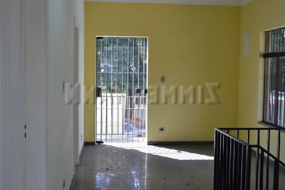 Casa de 3 dormitorios en Sao Paulo, Brazil No. 586521