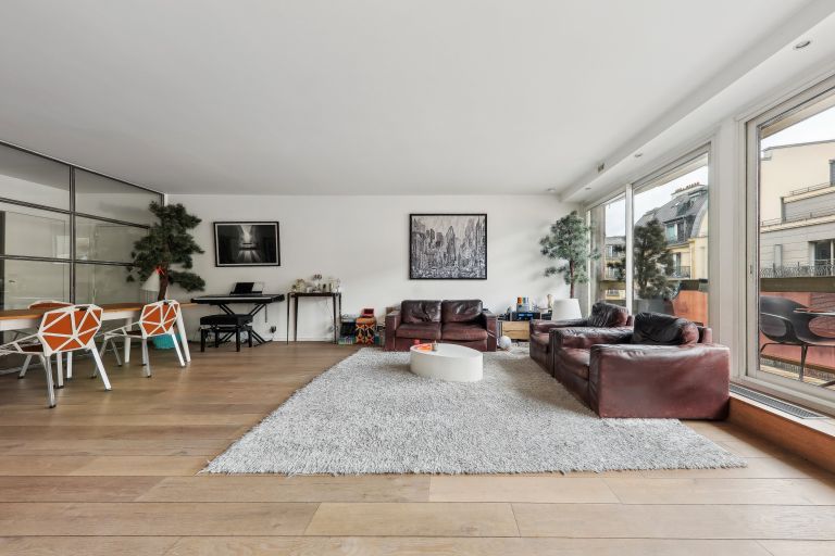 3 chambres Appartement à Paris, France No. 110326