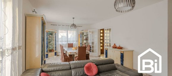 4 bedrooms House in Ifs, France No. 326626 4