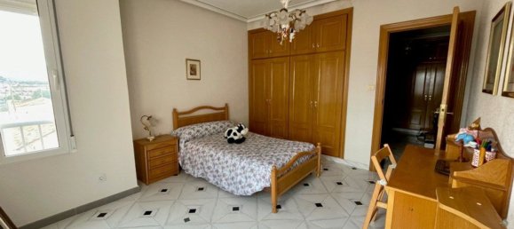 Apartamento de 3 dormitorios en Monóvar, Spain No. 186981 10