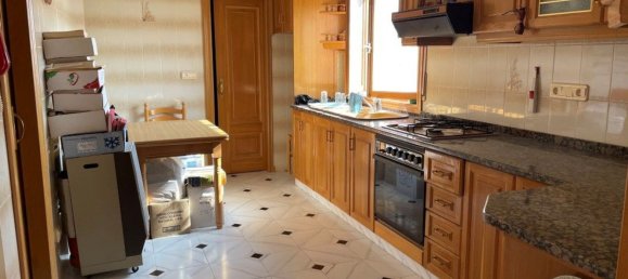 Apartamento de 3 dormitorios en Monóvar, Spain No. 186981 3