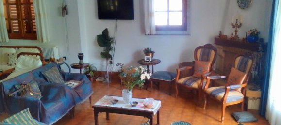 4 bedrooms Commercial property in Loutraki, Greece No. 6963 8