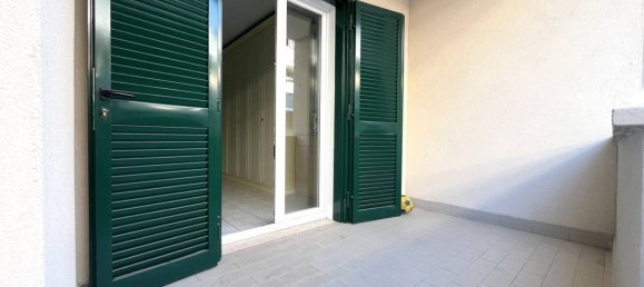 4 bedrooms Apartment in San Tammaro, Italy No. 331286 6