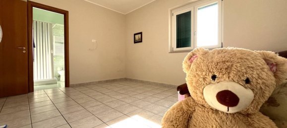 4 bedrooms Apartment in San Tammaro, Italy No. 331286 16