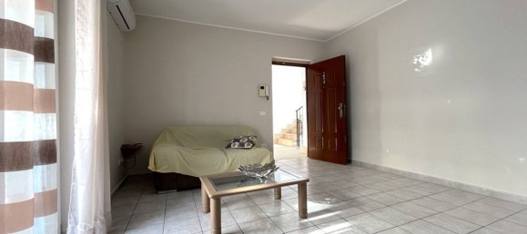 4 bedrooms Apartment in San Tammaro, Italy No. 331286 5