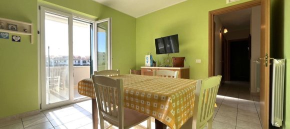 4 bedrooms Apartment in San Tammaro, Italy No. 331286 10