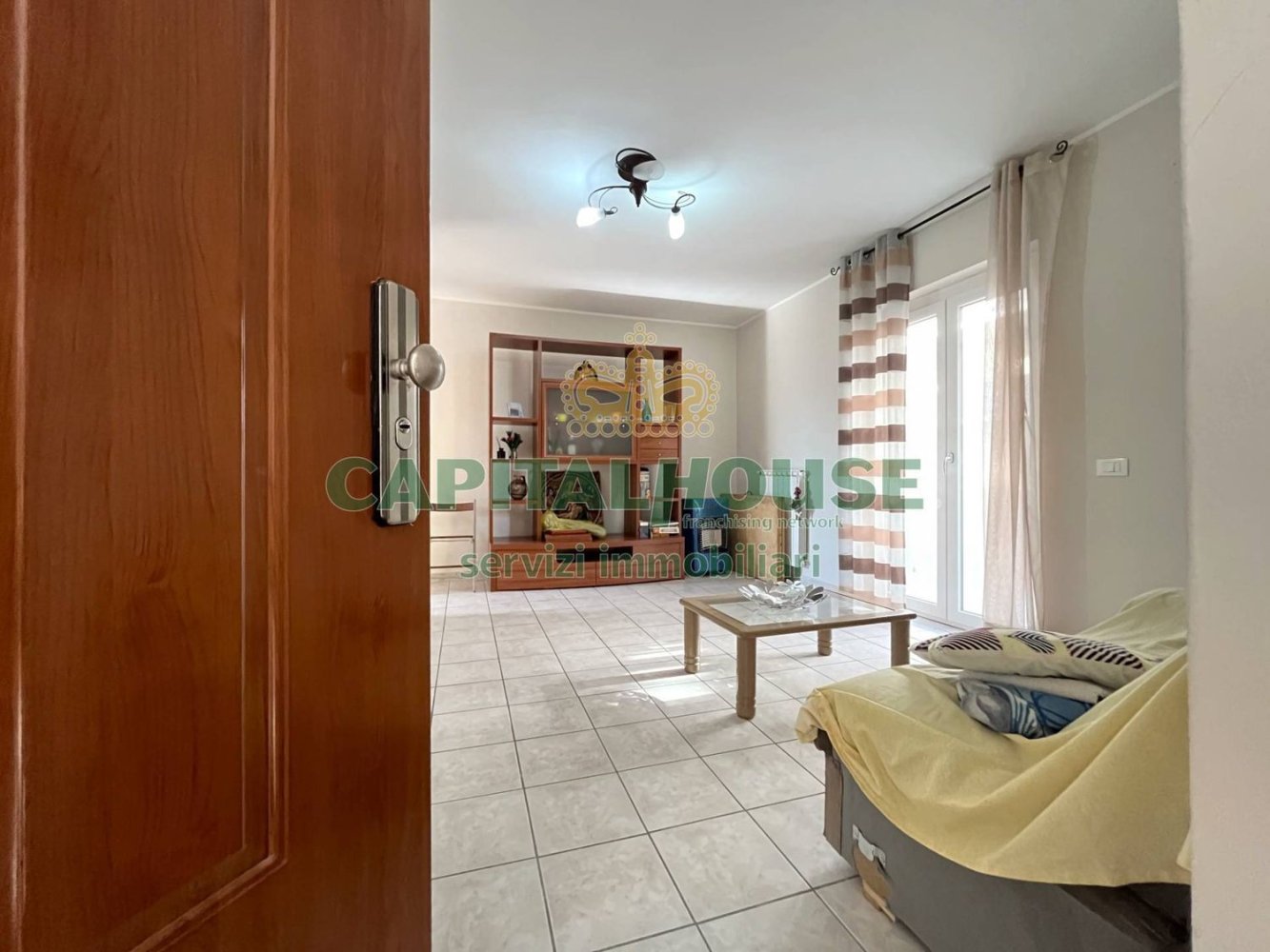 4 bedrooms Apartment in San Tammaro, Italy No. 331286