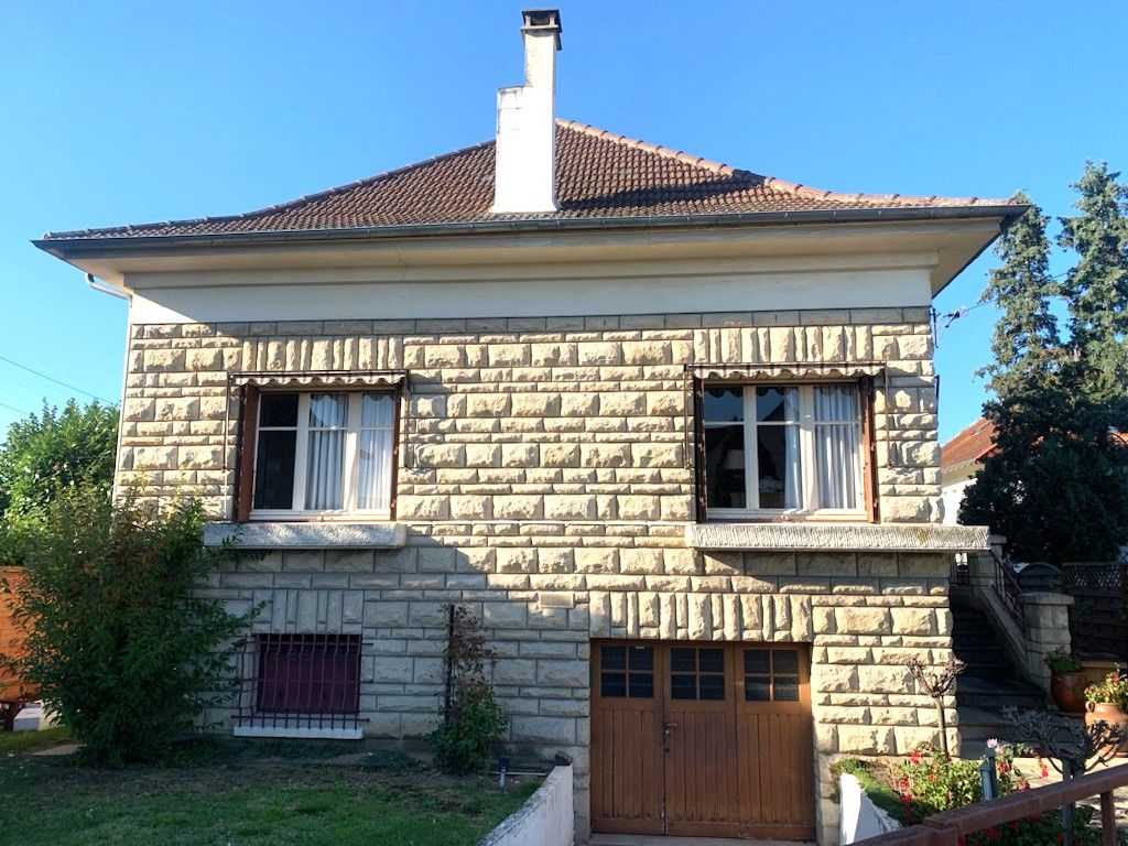 3 bedrooms House in Conflans-Sainte-Honorine, France No. 161755