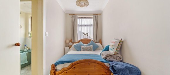 3 Schlafzimmer Gewerbliche Immobilie in Feltham, United Kingdom, Nr. 9803 8