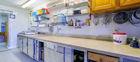 Коммерческая недвижимость 160м² в Вешен, Франция № 85179 2