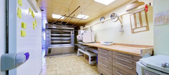 Коммерческая недвижимость 160м² в Вешен, Франция № 85179 5