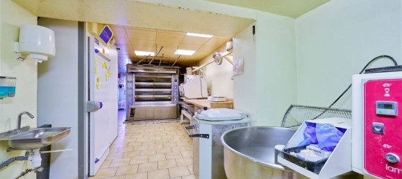 Коммерческая недвижимость 160м² в Вешен, Франция № 85179 6