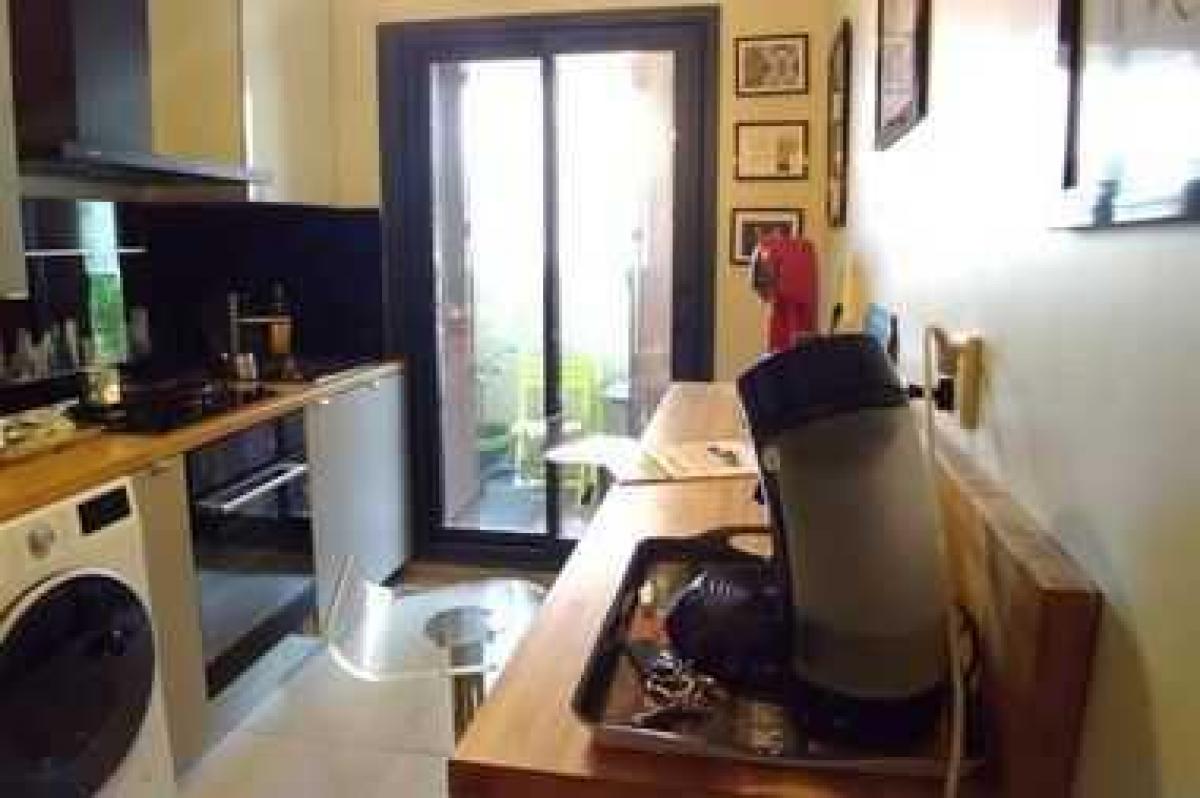 Apartamento com 2 quartos em condomínio em Marseille, France N.º 14384