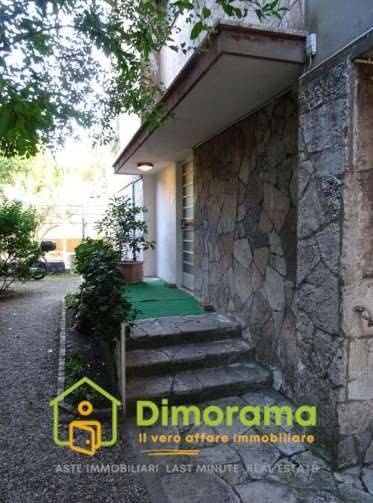Apartamento de 3 dormitorios en Rimini, Italy No. 315767