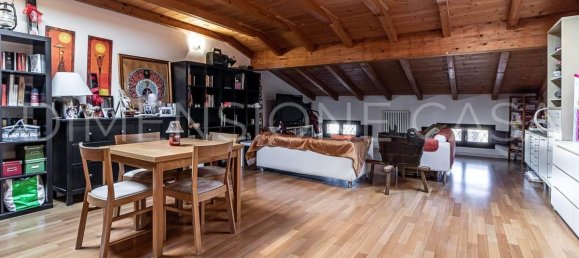 8 rooms House in Cavezzo, Italy No. 35969 7