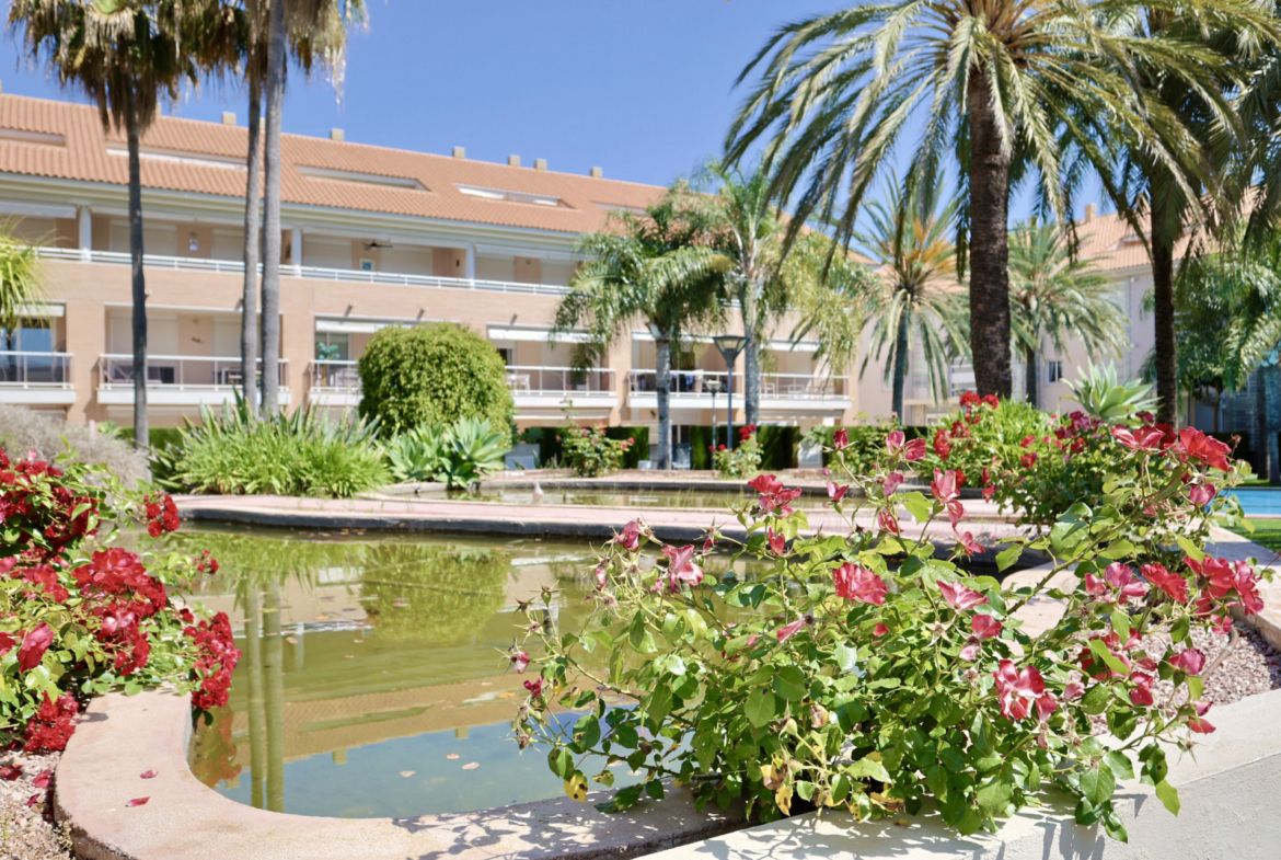 3 bedrooms Penthouse in Alicante, Spain No. 140636