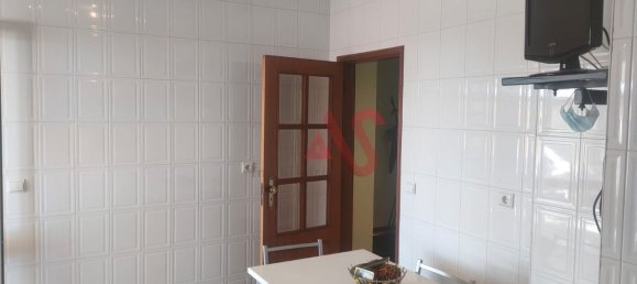 3 bedrooms Penthouse in Povoa de Varzim, Portugal No. 13489 8