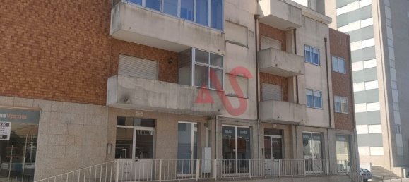 3 bedrooms Penthouse in Povoa de Varzim, Portugal No. 13489 28