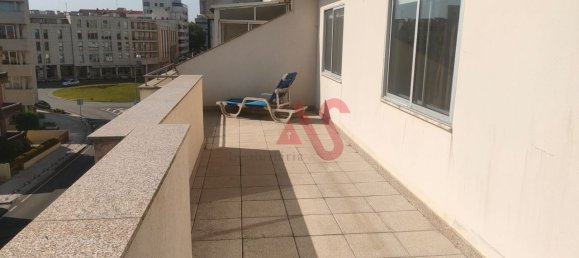 3 bedrooms Penthouse in Povoa de Varzim, Portugal No. 13489 27