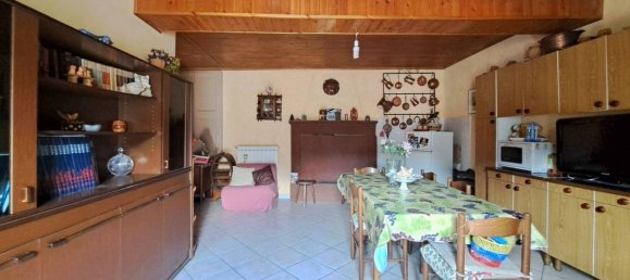 1 bedroom Apartment in Oriolo Romano, Italy No. 341609 3