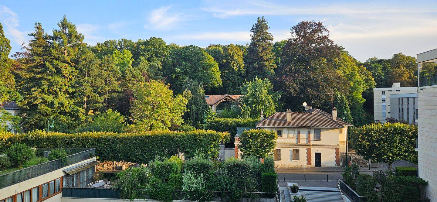 2 غرف نوم شقة في Ville-d'Avray, France رقم 327058