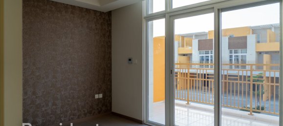 3 bedrooms Townhouse in Dubai, UAE No. 3399 16