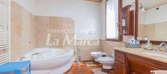 15 غرف نوم فيلا في Oderzo, Italy رقم 353151 15