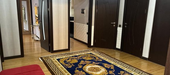 3 bedrooms Apartment in Baku, Azerbaijan No. 2186 10