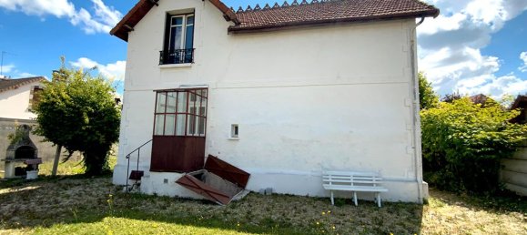Casa de 2 dormitorios en Troyes, France No. 280501 2