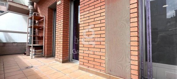 3 bedrooms Apartment in Cornella De Llobregat, Spain No. 158209 2