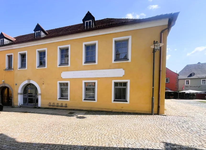 Bâtiment à Kirchenlamitz, Germany 320m² No. 348140