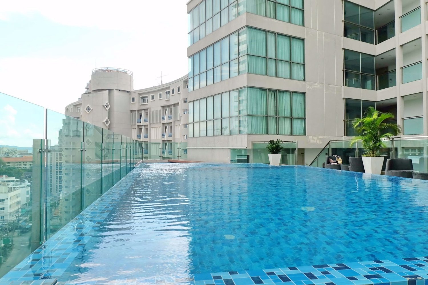 Кондоминиум  с 2 спальнями в Паттайя, Таиланд № 1799