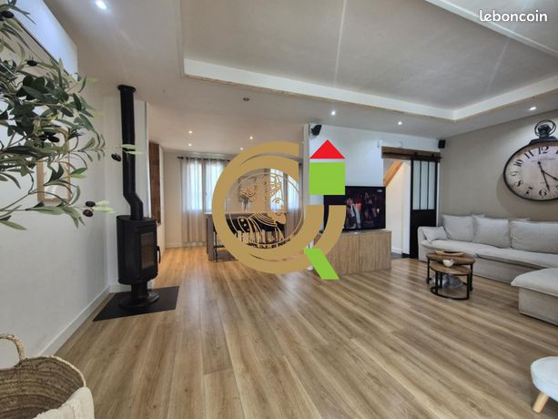 Casa de 3 dormitorios en Etaples, France No. 315693