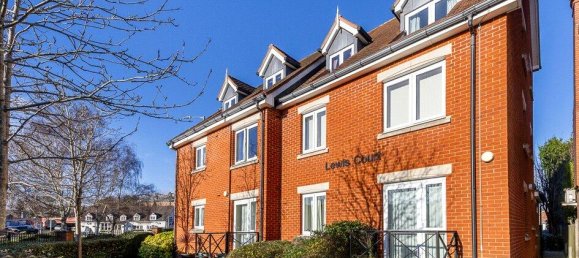 1 bedroom Apartment in Redhill, United Kingdom No. 12302 17