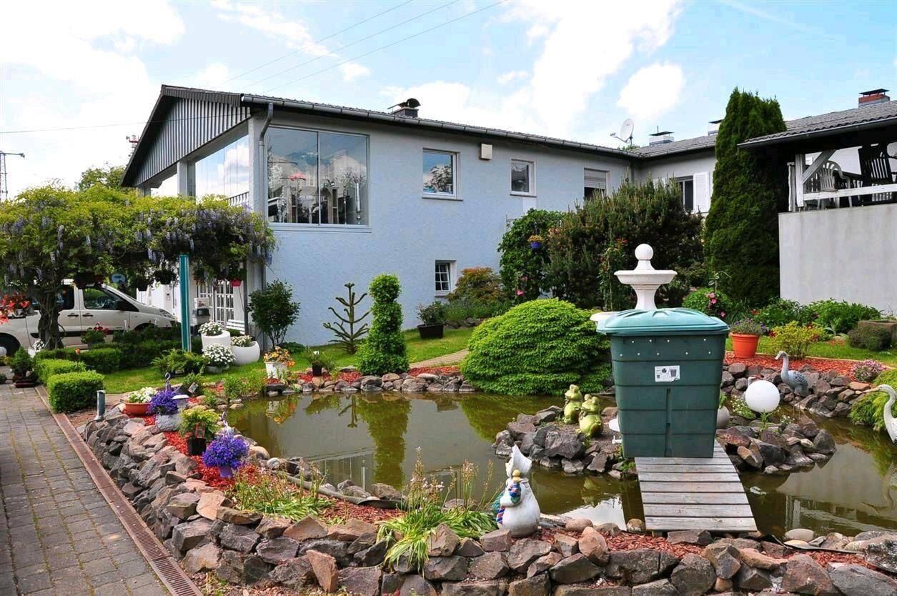 Villa de 15 habitaciónes en Saarbrucken, Germany No. 31914