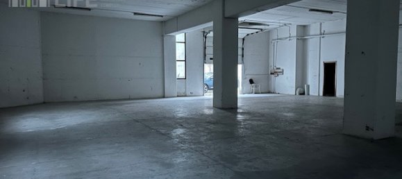 400m² Warehouse in Malo, Italy No. 303562 2