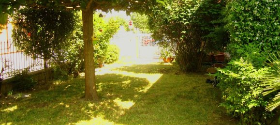 9 rooms House in Santa Maria a Monte, Italy No. 256062 24